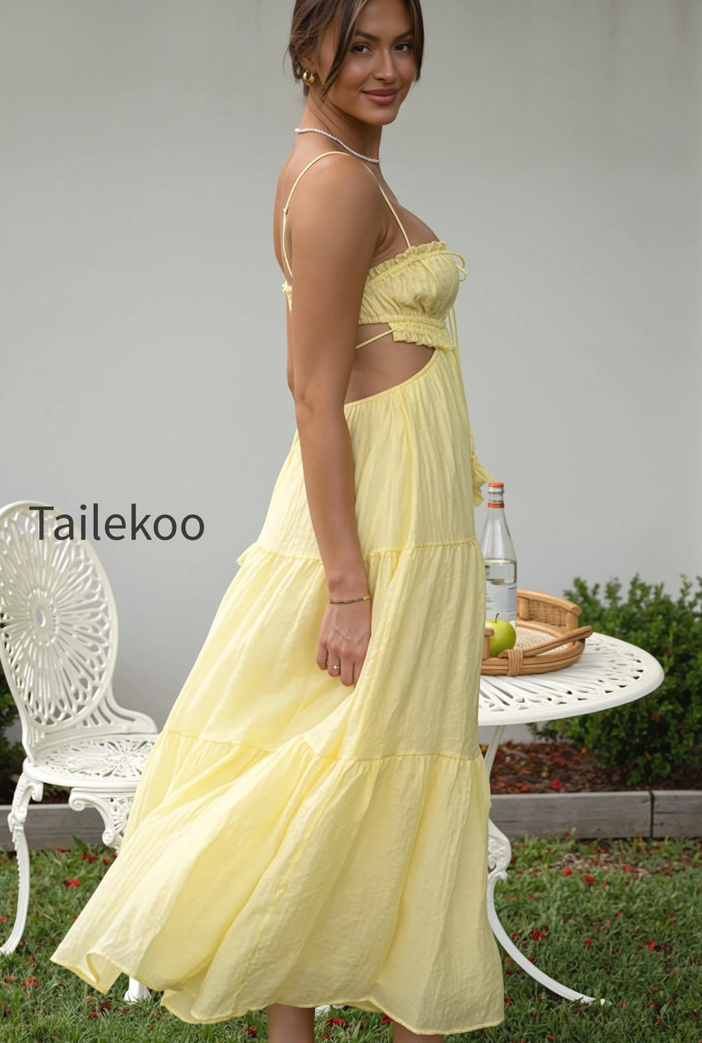 casual-chiffon-cutout-a-line-maxi-dress