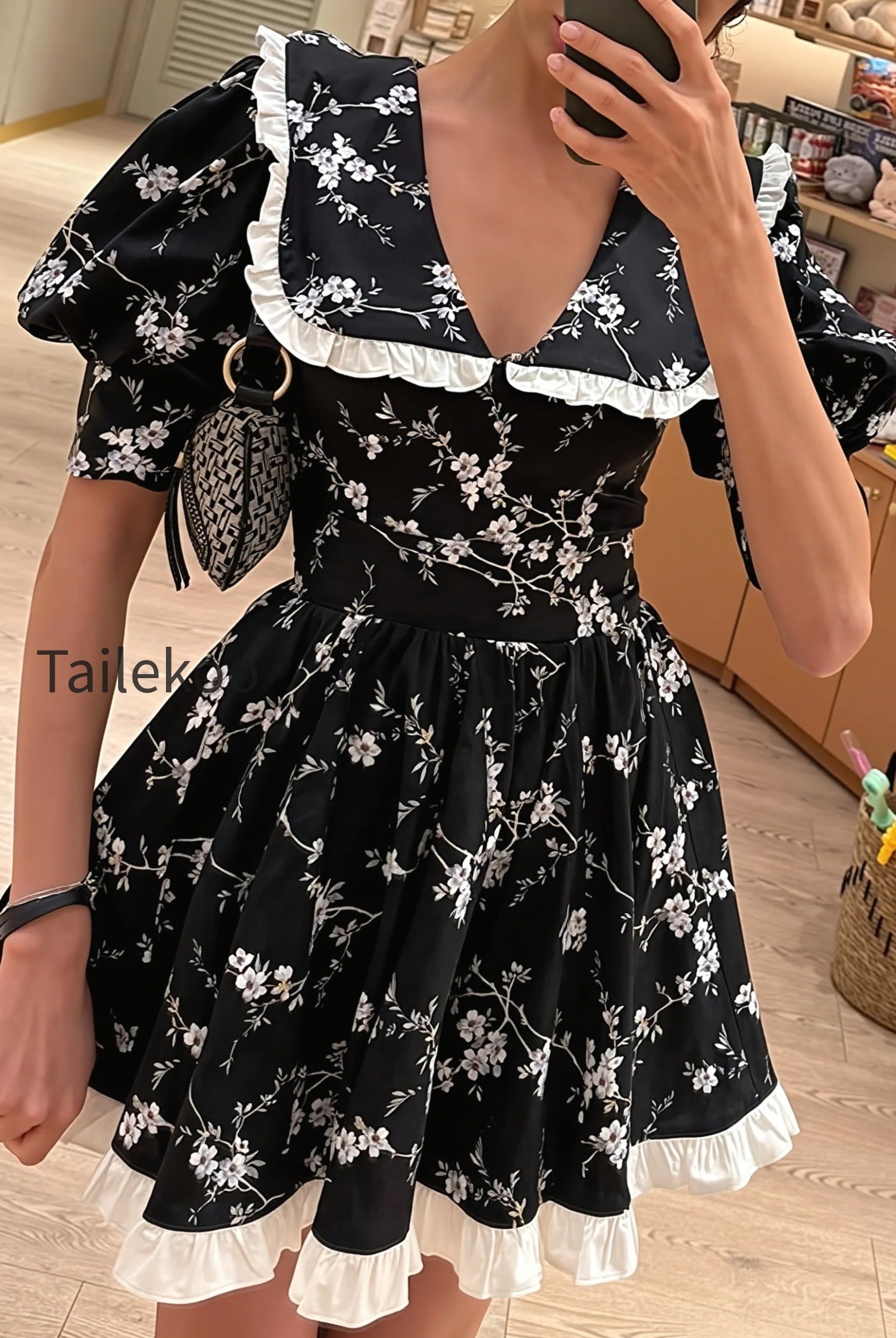 floral-peter-pan-puff-sleeve-mini-dress
