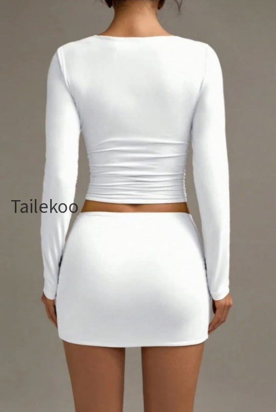 low-waist-bodycon-mini-skirt